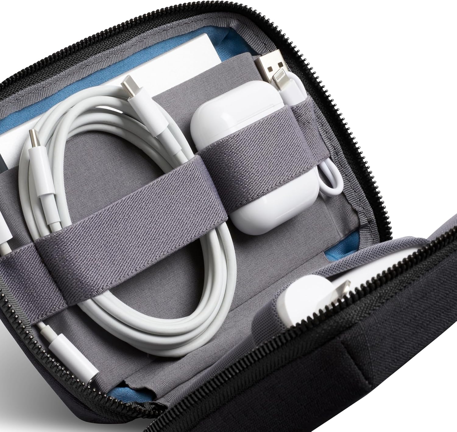 Bellroy Tech Kit Compact Organizer - Design and Build Quality