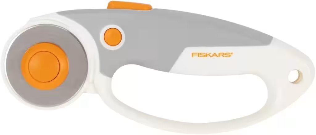 Fiskars 45mm Rotary Cutter Comfort Loop Handle Review — Is It Really Worth $20 in 2026? - Product Image