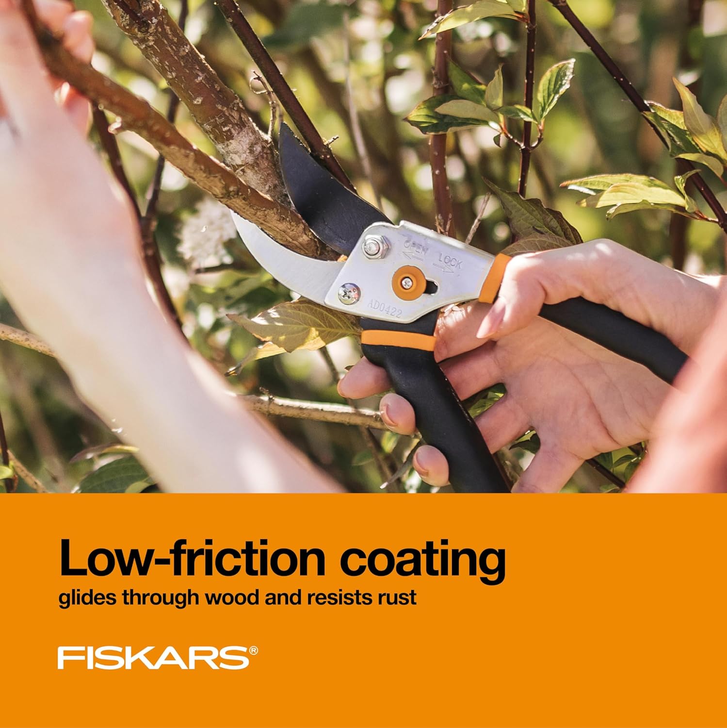 Fiskars Bypass Pruning Shears Garden Clippers - Design and Build Quality
