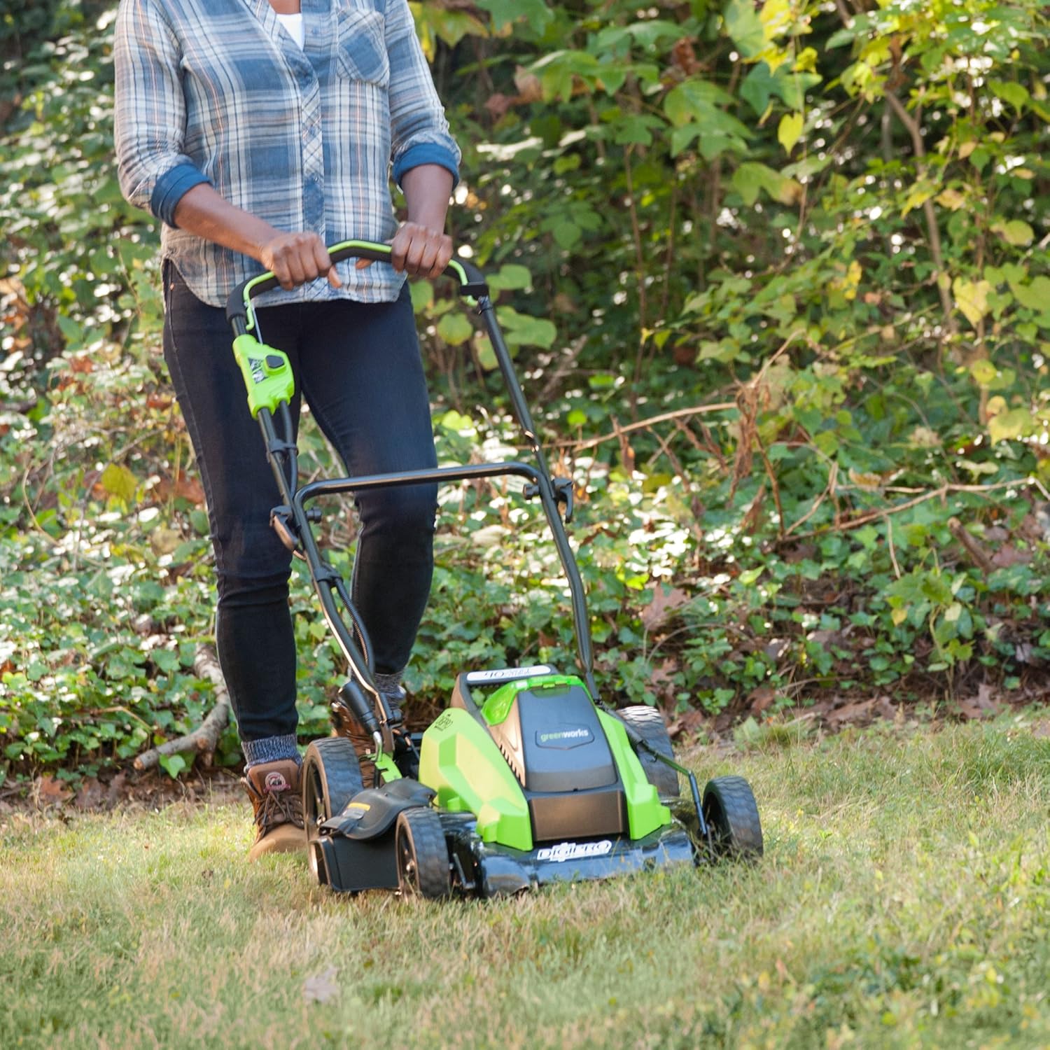 Greenworks 40V 16 Inch Cordless Lawn Mower Battery Included - Key Specifications