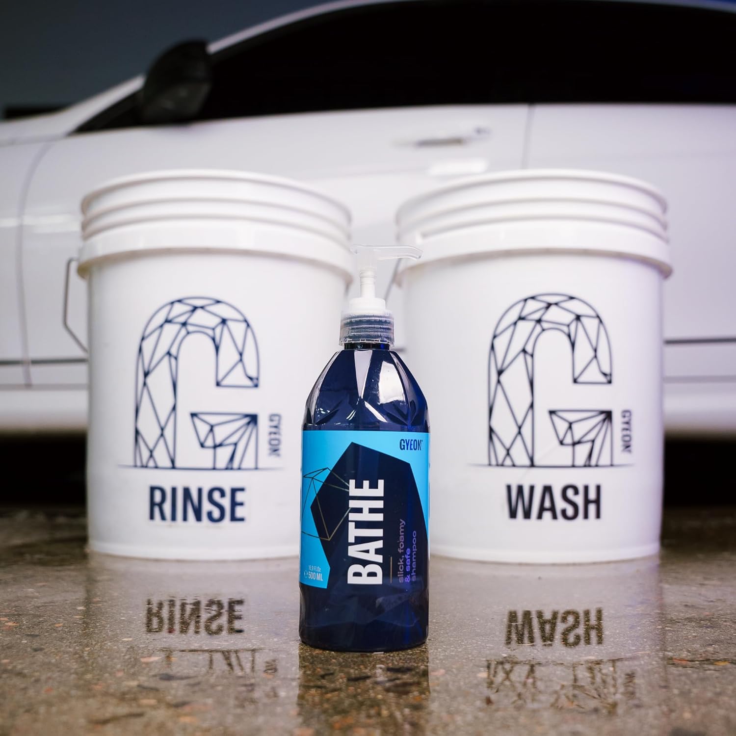 Gyeon Quartz Q2M Bathe Plus Car Shampoo 400ml - Key Specifications