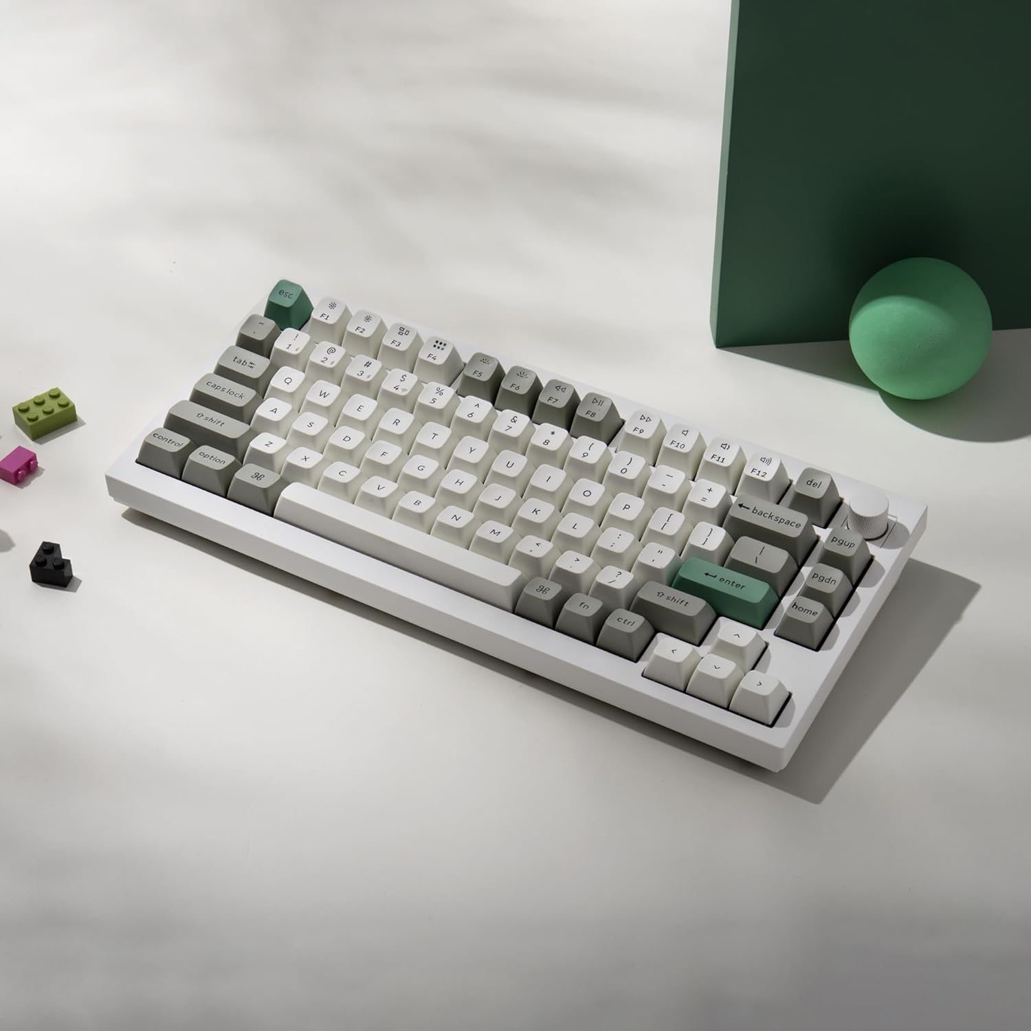 Keychron Q1 Max QMK Wireless Mechanical Keyboard - Is It Worth the Price?