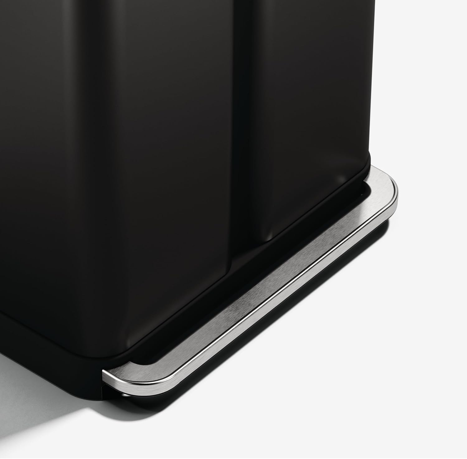 SimpleHuman Rectangular Liner Pocket Trash Can 58L - Performance Testing