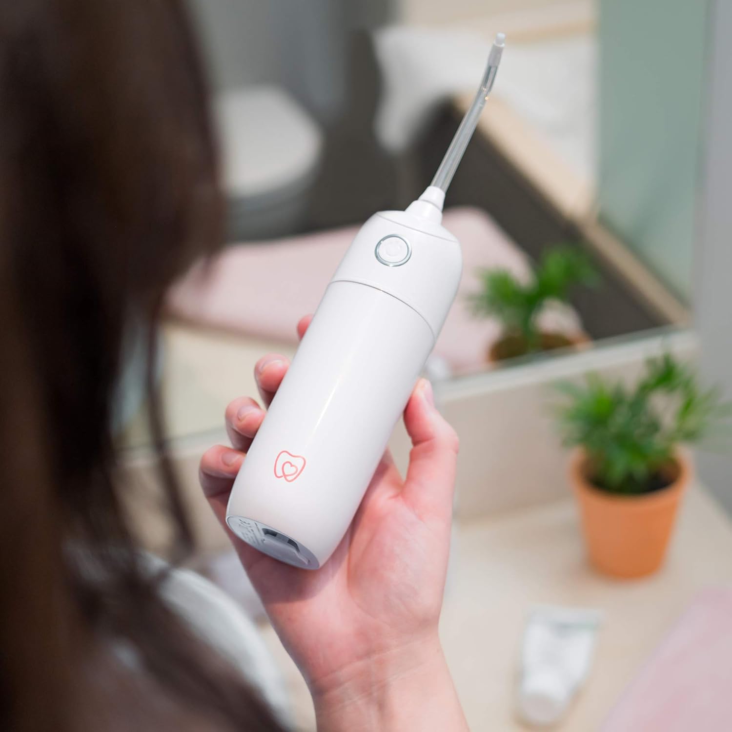 Spotlight Oral Care Dental Floss Water Flosser - Design and Build Quality