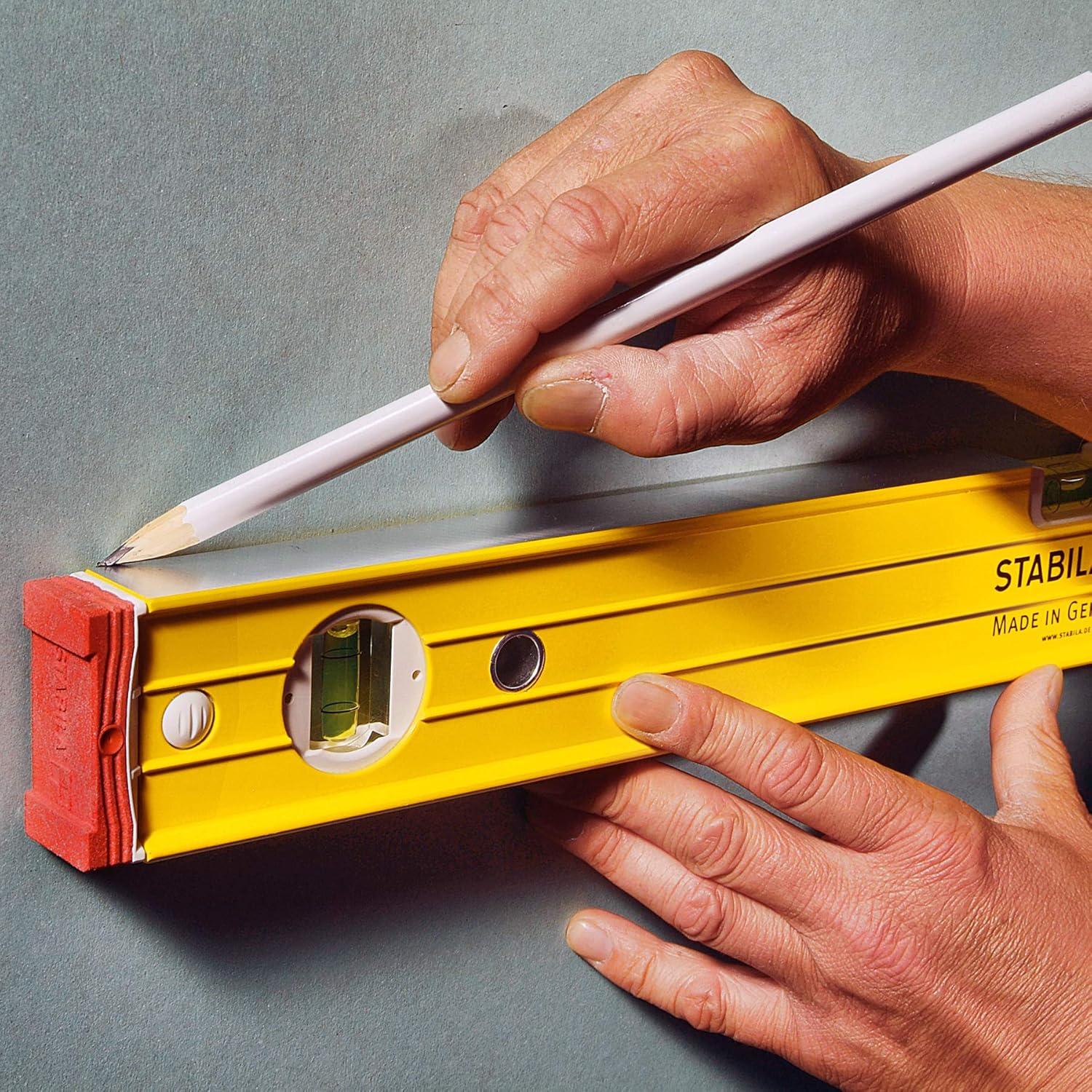 Stabila Type 196-2 Electronic Level 48 Inch - Real-World Performance