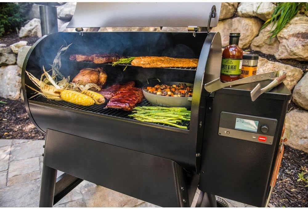 Traeger Pro 780 WiFi Pellet Grill Black - Key Specifications