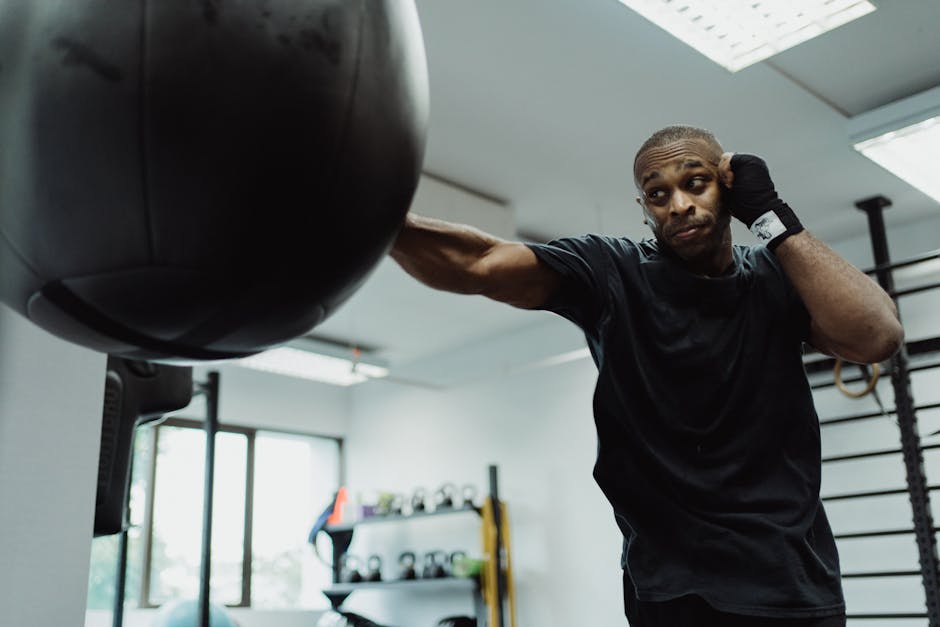 Under Armour Tech 2.0 T-Shirt Review: The Amazon Best Seller With 128,000+ Reviews Tested - Photo by Ketut Subiyanto on Pexels