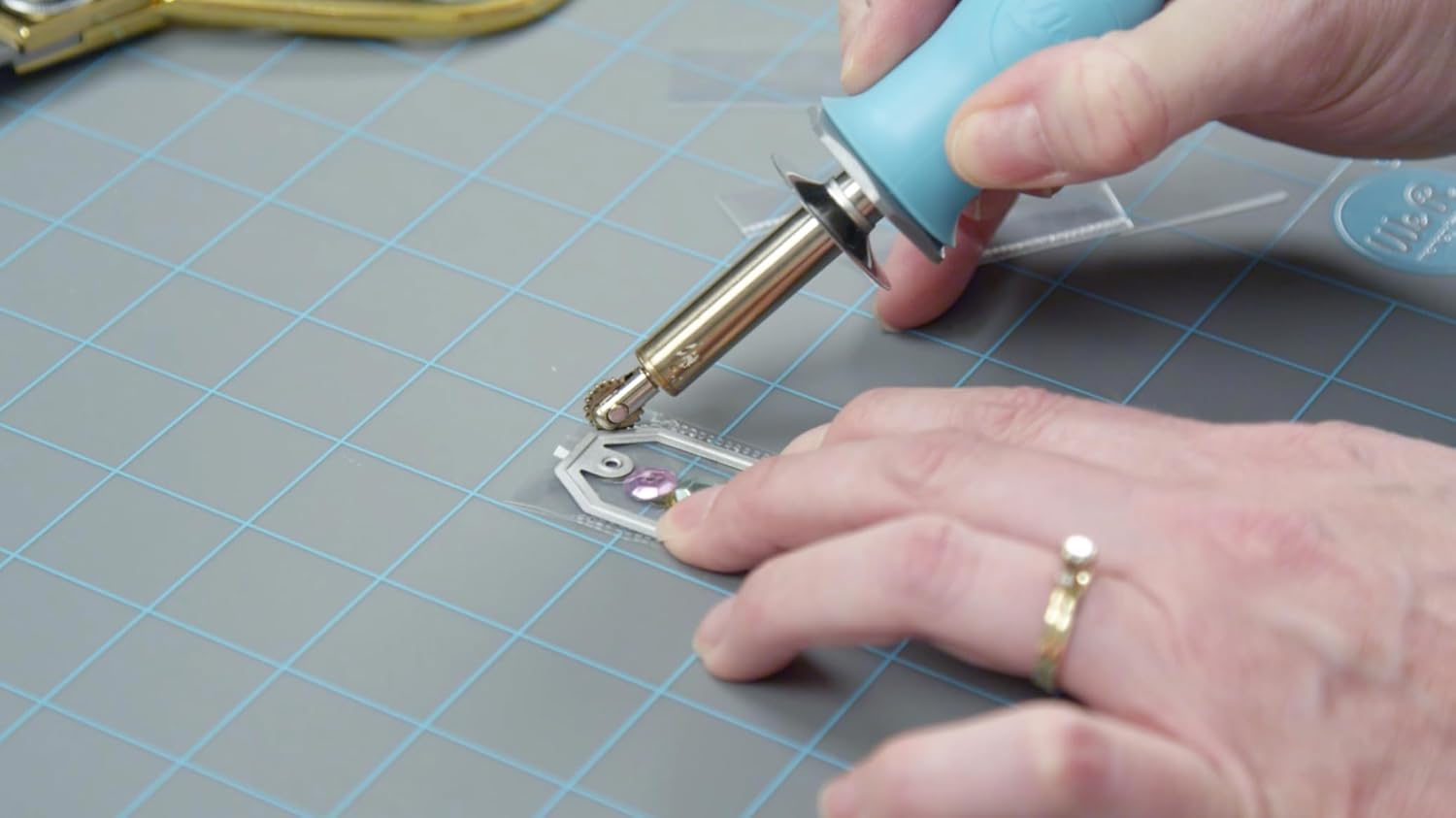 We R Memory Keepers Fuse Tool Heat Pen - How It Compares